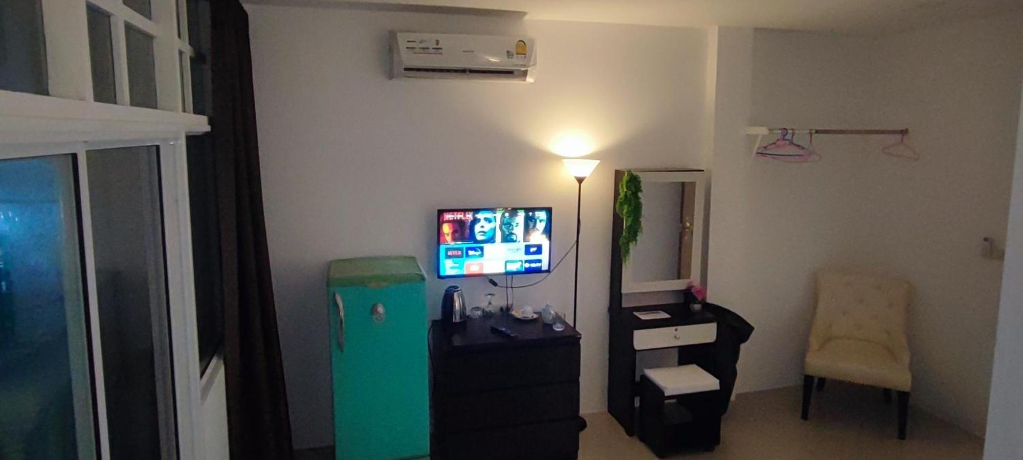 Dorothys Hotel Pattaya Buitenkant foto