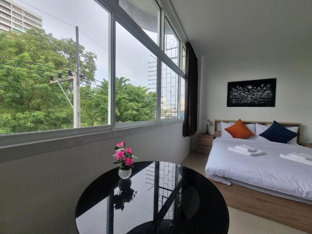 Dorothys Hotel Pattaya Kamer foto