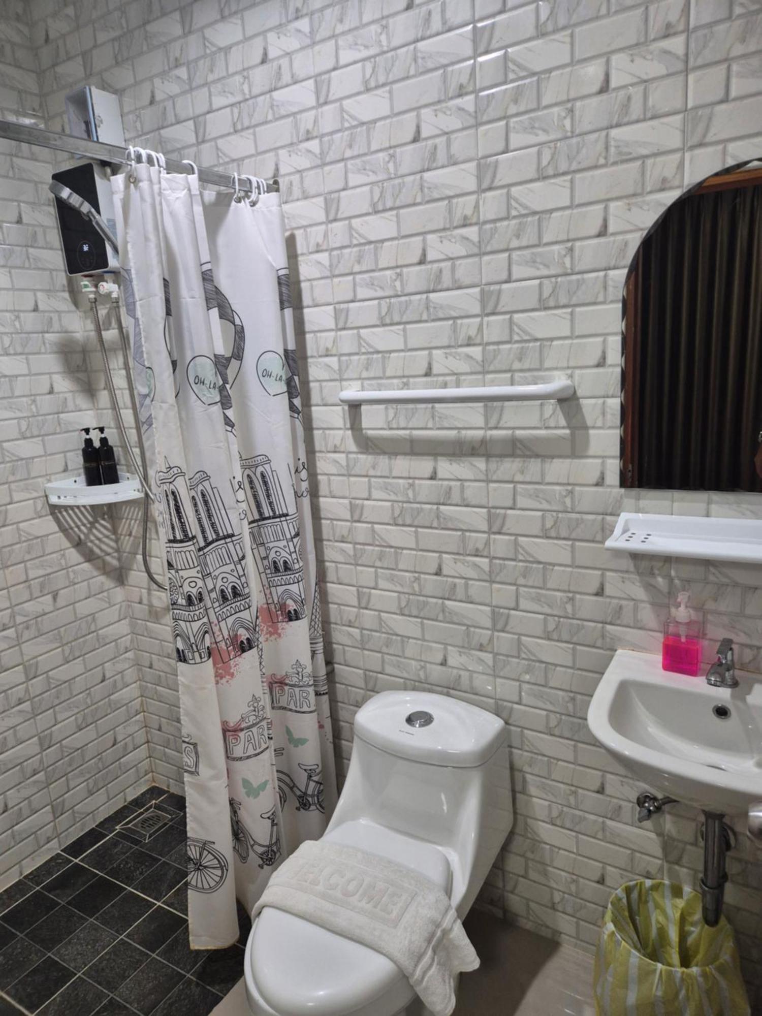 Dorothys Hotel Pattaya Buitenkant foto