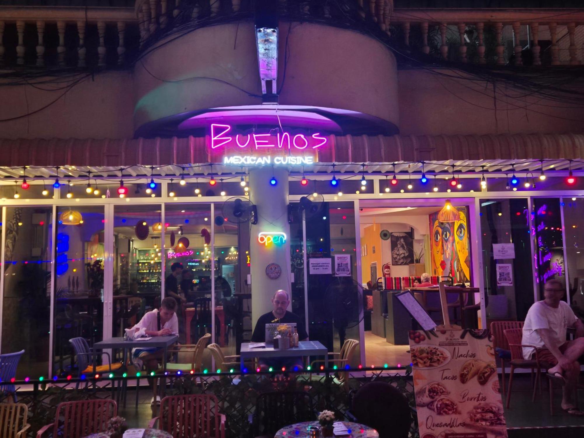 Dorothys Hotel Pattaya Buitenkant foto